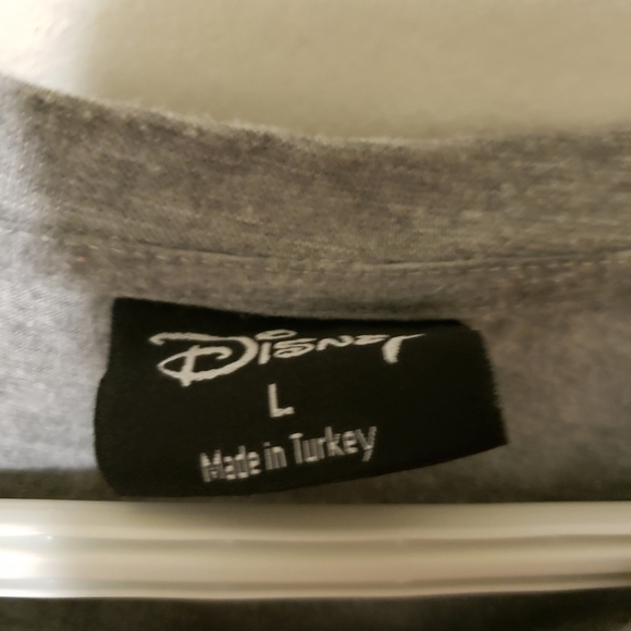 Disney Mickey Pocket T shirt Large - Picture 4 of 5